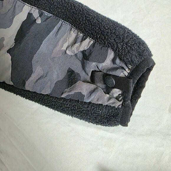 The North Face Boys Camo Polartec Fleece Jacket S - Picture 7 of 11